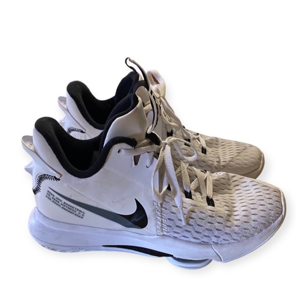 Nike Air Zoom Shoes Mens Size 9.5 White Lace Up Sneakers Basketball Witness 5